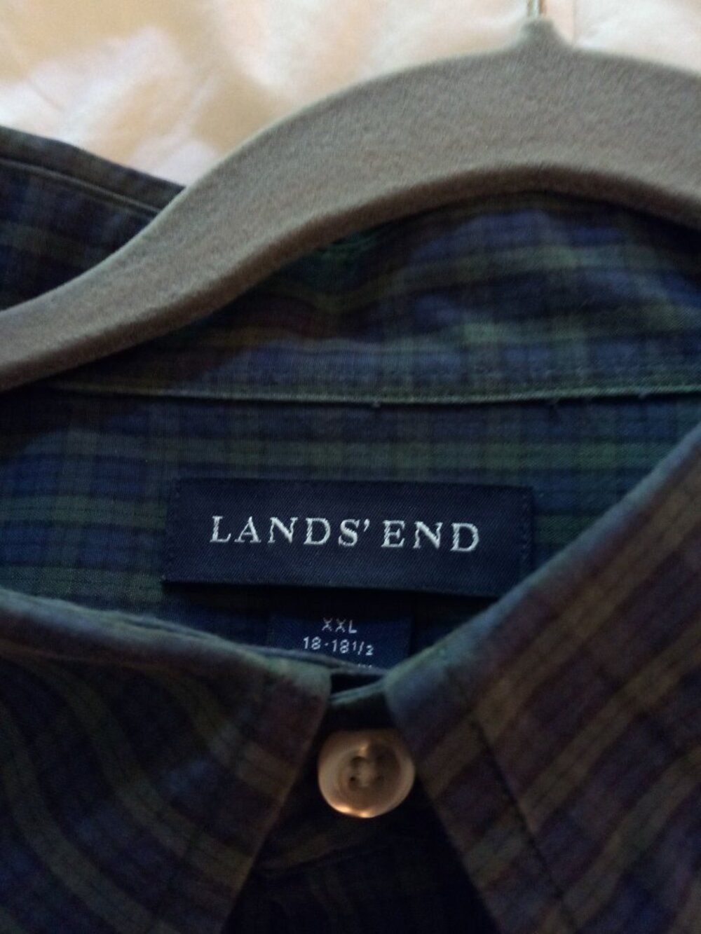 Men Lands End short sleeve shirt